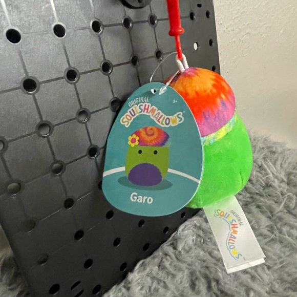 Squishmallow Garo Blacklight Mushroom Clip - Picture 4 of 5